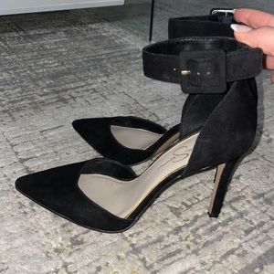 Jessica Simpson black chic heels